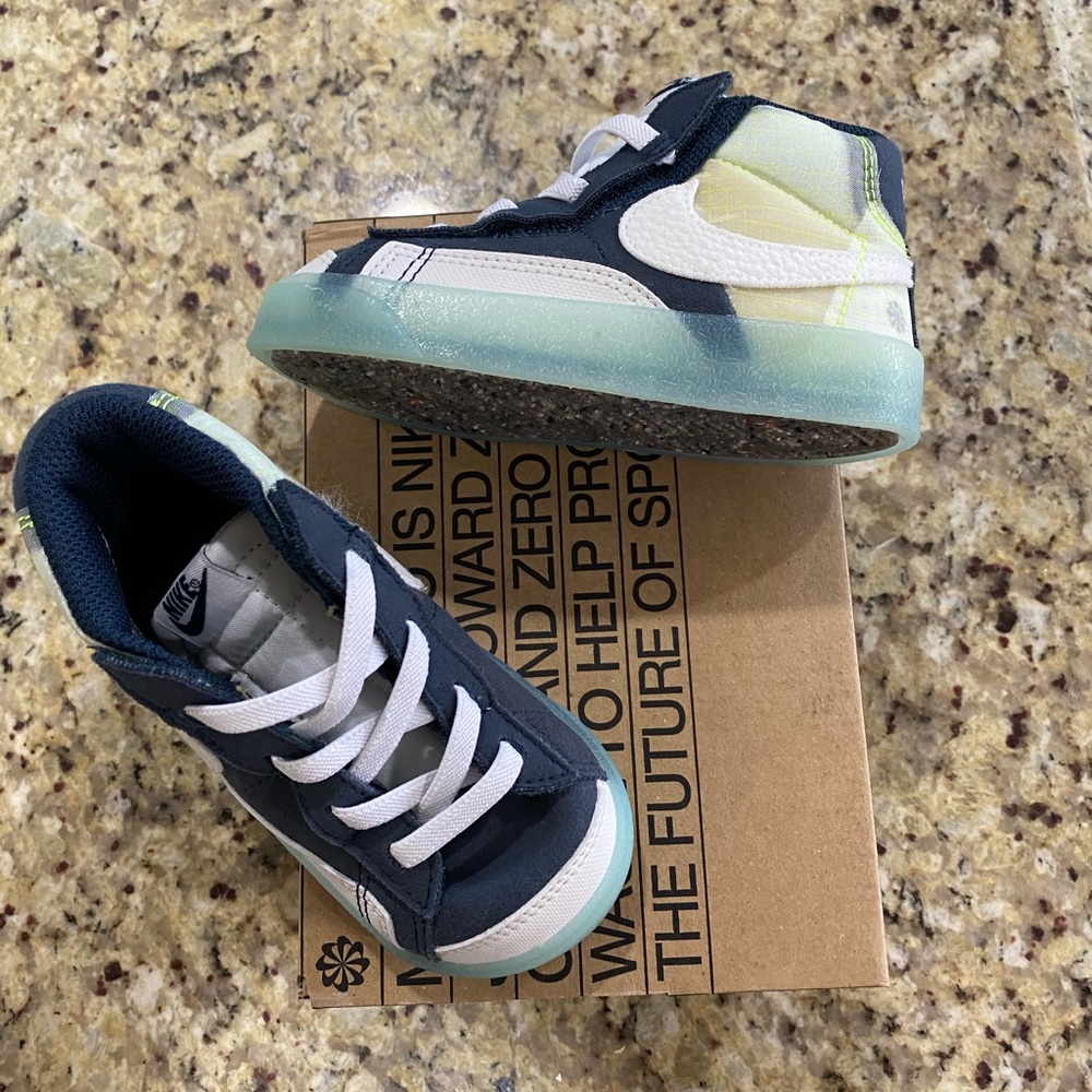 Brand new Nike blaze 77 toddler sneakers